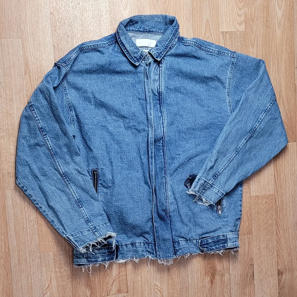 Zara Men Zip Up Denim Raw Edge Jacket Size Large